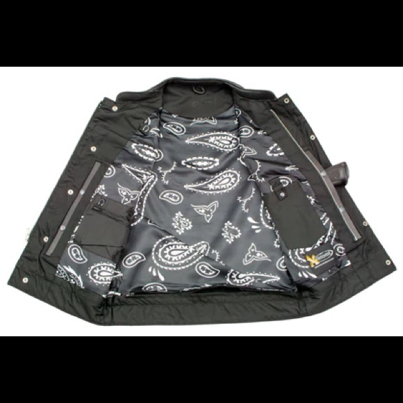 Men's White Stitched Paisley Club Leather Vest Motorcycle Biker Concealed Carry - Picture 6 of 6